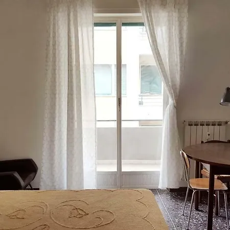 Apartment Spazioso Alloggio Nel Centro Di Albisola Superiore